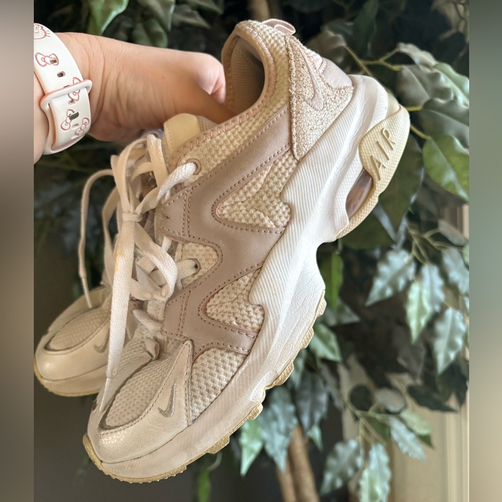 White Nike Sneakers